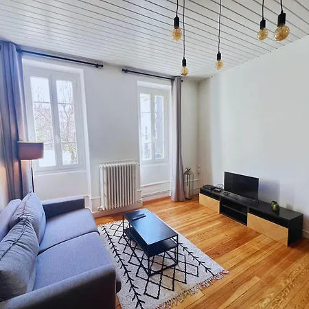 Spacieux En Centre Apartment *